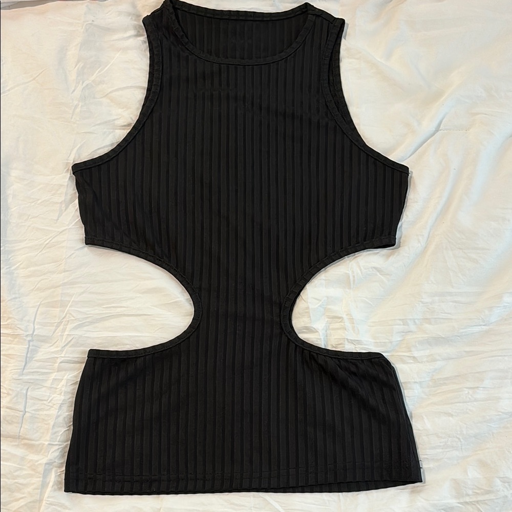 SHEIN Black Ribbed Cutout Tank Top